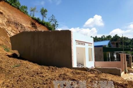 Người dân thành phố Bắc Kạn sống cùng nỗi lo sạt lở đất đá