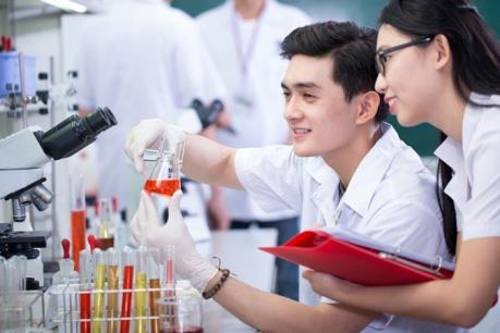 Hà Nội: Sẽ xét tuyển đặc cách bác sỹ nội trú và thủ khoa xuất sắc vào viên chức