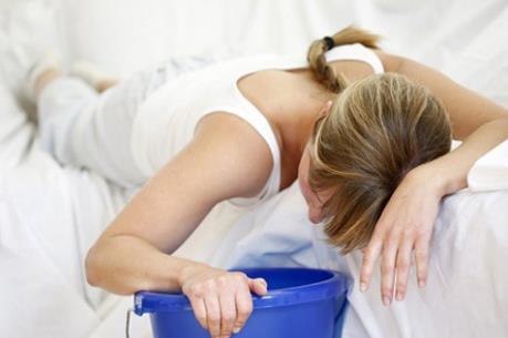 73 người bị ngộ độc thực phẩm sau tiệc cưới tại Lào Cai