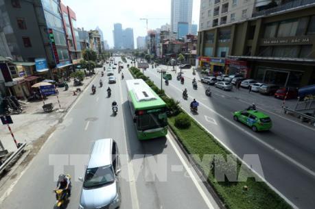 Nhiều đáp án cho bài toàn ách tắc giao thông ở Hà Nội