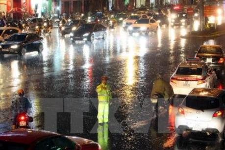 Dự báo thời tiết: Mưa dông khu vực nội thành Hà Nội