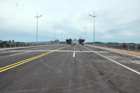 Quảng Ninh khánh thành cầu Bắc Luân II Việt – Trung