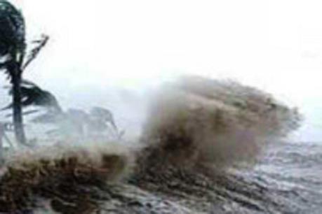 Trung Quốc nâng cảnh báo nguy hiểm của cơn bão Talim