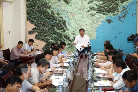 Bộ trưởng Nguyễn Xuân Cường: Chủ động theo dõi, ứng phó với bão số 10 