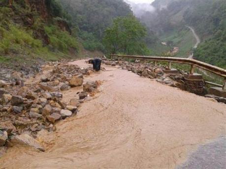 Sơn La: Sạt lở đất gây thiệt hại về người và của