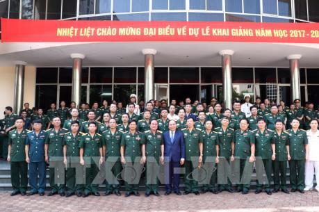Thủ tướng dự lễ khai giảng năm học mới tại Học viện Quốc phòng