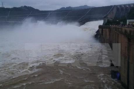 Bão số 10: Kon Tum yêu cầu các chủ hồ, đập thủy lợi, thủy điện rà soát, kiểm tra mực nước