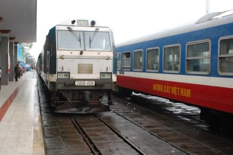 Ảnh hưởng bão số 10: Đường sắt điều chỉnh kế hoạch khai thác