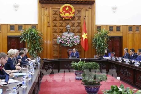 Thủ tướng Nguyễn Xuân Phúc tiếp Chủ tịch Ủy ban Thương mại Quốc tế thuộc Nghị viện châu Âu