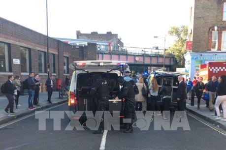 Tin mới về vụ nổ tàu điện ngầm ở Anh: Thiết bị nổ chưa được kích nổ hoàn toàn  