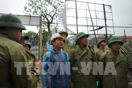 Bộ Xây dựng kiểm tra và cảnh báo an toàn công trình xây dựng tại vùng tâm bão