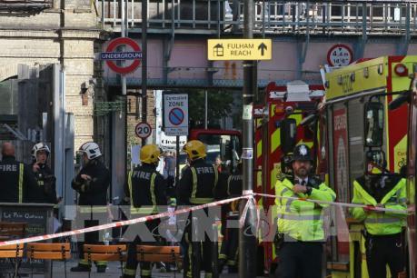 Vụ nổ tàu điện ngầm ở Anh: Bắt giữ một nghi phạm quan trọng
