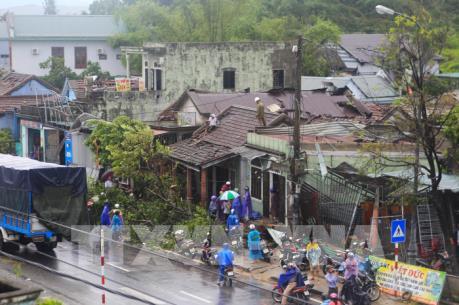 Thừa Thiên - Huế tập trung lực lượng nhanh chóng khắc phục hậu quả lốc xoáy