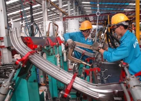 Giải pháp nào để dỡ bỏ rào cản cho kinh tế tư nhân phát triển?