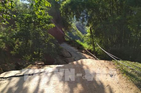 Thông xe đường lên huyện Trạm Tấu, Yên Bái