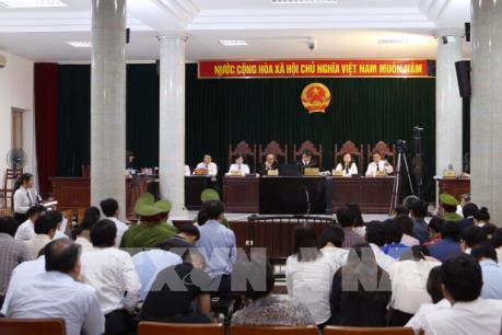 Phiên tòa xét xử Hà Văn Thắm: Hà Văn Thắm xin được nhận tội thay cho cấp dưới