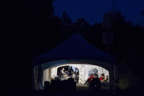 Dòng người tị nạn nhập cư trái phép tràn vào Canada