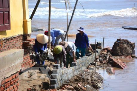 NHNN yêu cầu hỗ trợ người dân khắc phục hậu quả do cơn bão số 10 gây ra