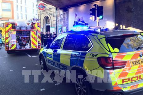 Cảnh sát bắt giữ nghi can thứ 6 vụ nổ tàu điện ngầm ở Anh