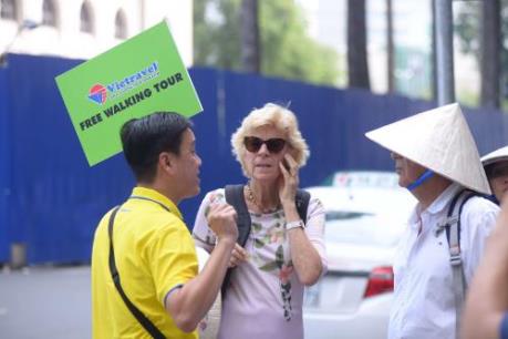 Sắp có 5 chương trình tham quan miễn phí kết hợp đi bộ cho du khách tới Hà Nội