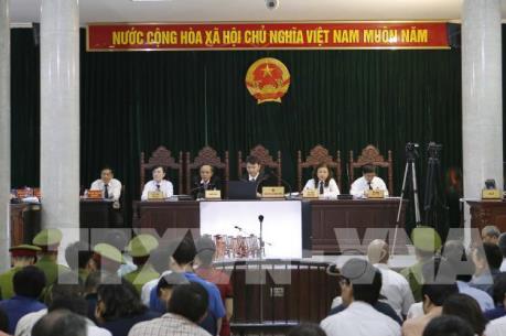 Xét xử vụ Hà Văn Thắm: Không thể coi hành vi chi lãi ngoài là biện pháp chính đáng