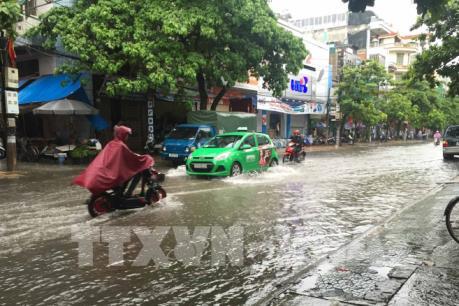 Áp thấp nhiệt đới tràn về, ngập úng có nguy cơ xuất hiện tại nhiều nơi