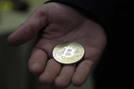 “Bong bóng tiền ảo” Bitcoin có nguy cơ xì vỡ?