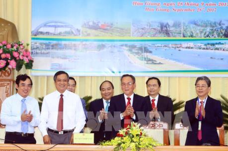 Hậu Giang "trải thảm đỏ" đón nhà đầu tư