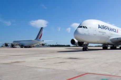 Máy bay của Air France hạ cánh khẩn cấp do lỗi động cơ khi đang bay trên biển