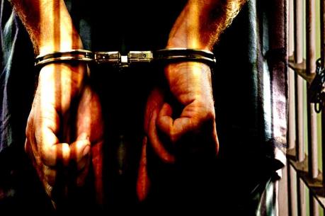 Bắt quả tang Trưởng Phòng Thanh tra Cục Thuế Bình Định nhận tiền của doanh nghiệp