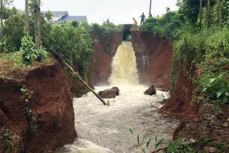 Nguy cơ vỡ đê hồ Gia Hoét I ở Bà Rịa-Vũng Tàu