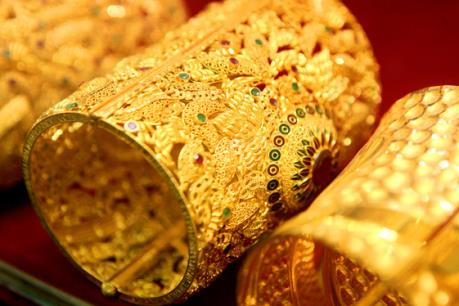 Giá vàng hôm nay 3/10 tiếp tục giảm