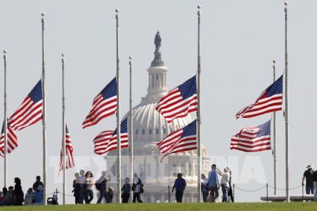 Nhà Trắng vẫn cho rằng "chưa phải lúc" để thảo luận kiểm soát súng đạn