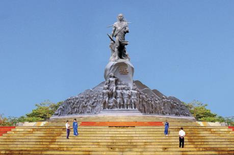 Đắk Nông: Ngừng trích chi thường xuyên ủng hộ xây dựng tượng đài