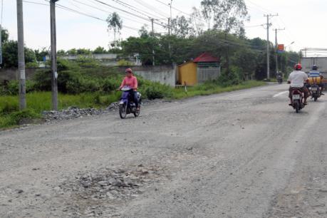 Vì sao quốc lộ 61 đoạn Cái Tư - Gò Quao càng sửa … càng khó đi?