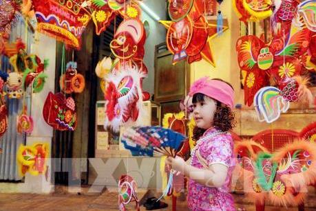 Thị trường đồ chơi Trung thu Hà Nội: Đồ chơi cổ truyền "lên ngôi" 