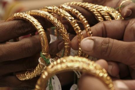 Giá vàng hôm nay 6/10 đồng loạt giảm