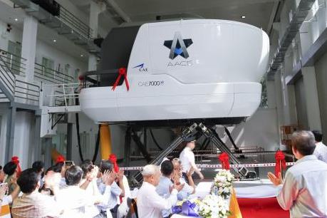 Vietnam Airlines nội địa hóa toàn bộ công tác huấn luyện chuyển loại phi công