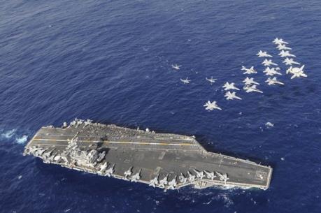 Tàu sân bay Ronald Reagan của Mỹ đang tập trận với tàu chiến của Nhật Bản