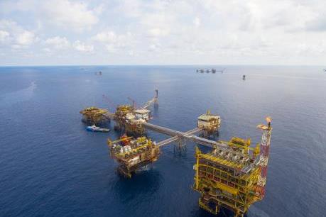 Giá dầu có xu hướng phục hồi, PVN vẫn chưa hết khó