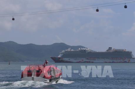 Truy cứu trách nhiệm trong việc để xảy ra tình trạng "lấn" vịnh Nha Trang