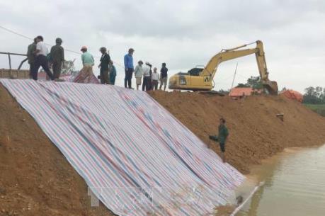 Thanh Hóa gia cố đê để ứng phó với bão số 11