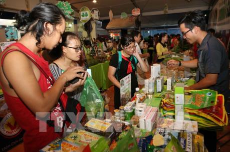 "Nâng chất" để hàng Việt lan tỏa