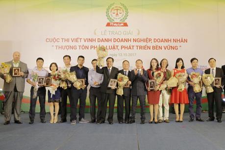FLC nhận danh hiệu doanh nghiệp “thượng tôn pháp luật, phát triển bền vững”