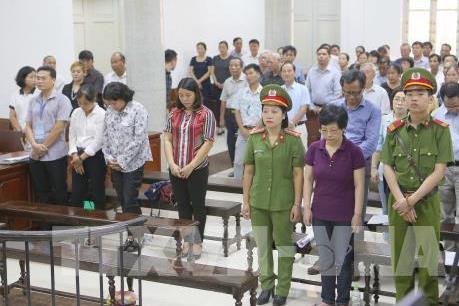 Phiên tòa xét xử Châu Thị Thu Nga và các đồng phạm: Tiếp tục kê biên tài sản