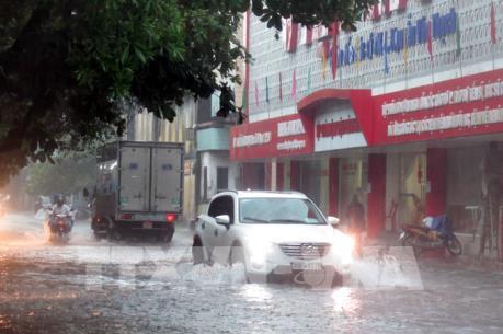 Dự báo thời tiết 2 ngày tới: Không khí lạnh tăng cường, miền Trung có mưa to