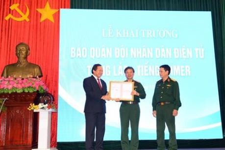Khai trương phiên bản báo Quân đội Nhân dân điện tử tiếng Lào và Khmer