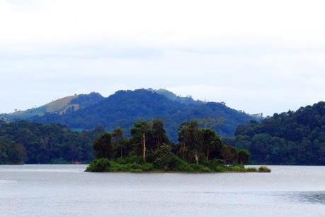 Cảnh đẹp Hồ Pá Khoang giữa thiên nhiên hùng vĩ