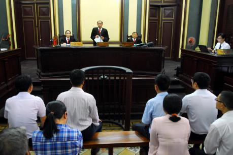 Vụ VN Pharma “buôn lậu” thuốc ung thư: Ra quyết định tạm giam 2 bị cáo