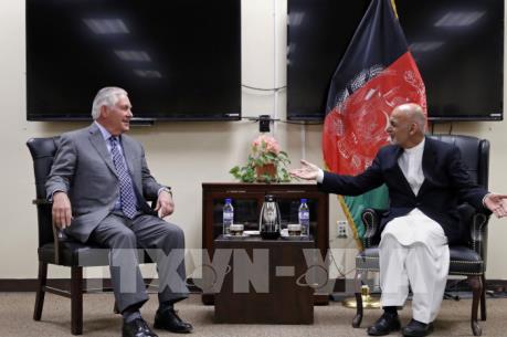 Ngoại trưởng Mỹ bất ngờ thăm Afghanistan